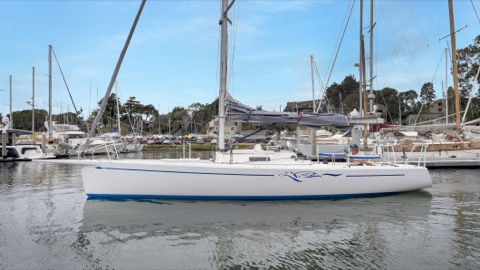 Photo of the Pegasus Racing J-E100 — Full view while motoring