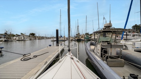 Photo of the Pegasus Racing J-E100 — Bow view forward of mast